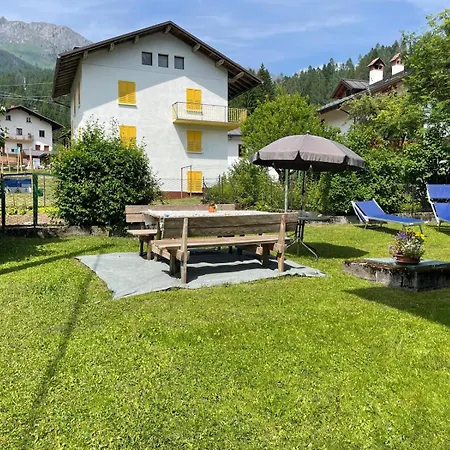 Dolomiti Apartment *
